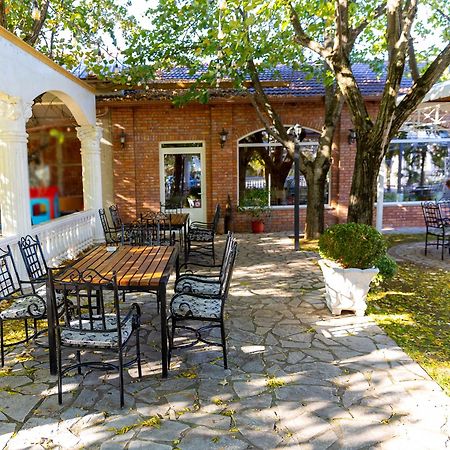 Hotel Paradise Shkoder Exterior photo