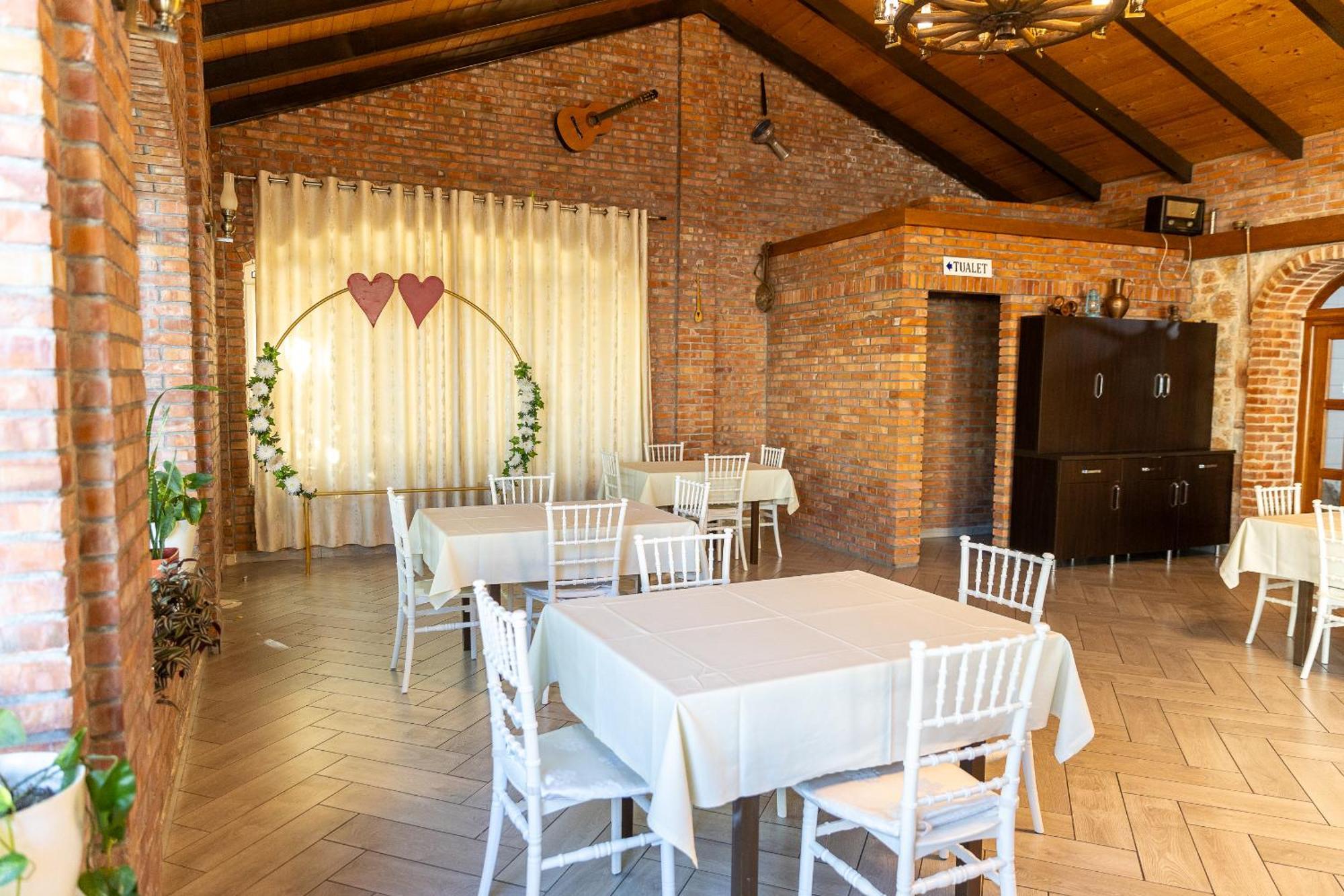 Hotel Paradise Shkoder Exterior photo