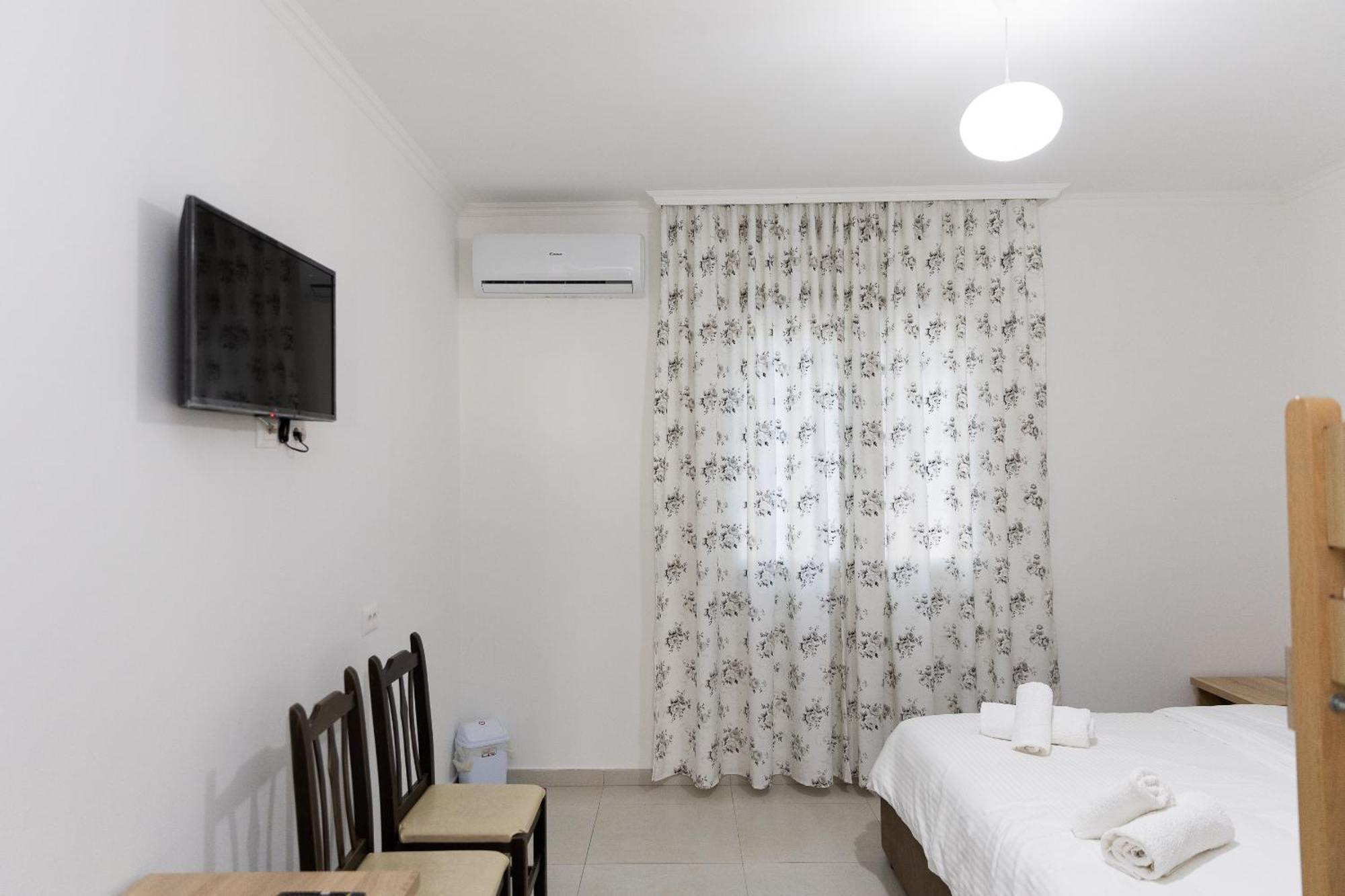 Hotel Paradise Shkoder Exterior photo